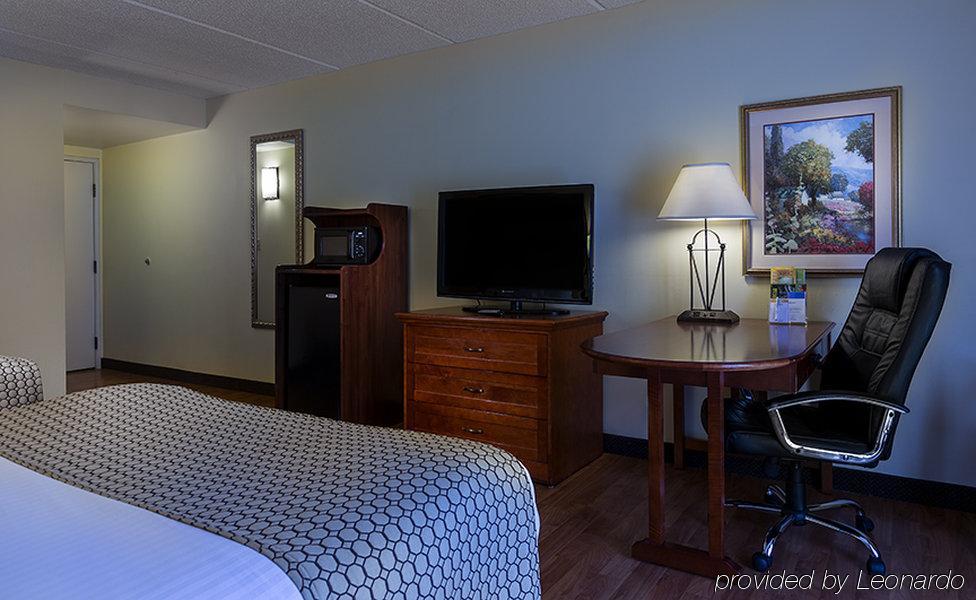 Отель Baymont By Wyndham Norcross Atlanta Экстерьер фото